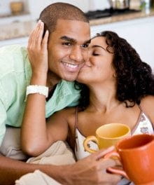 Should dating Christian couples kiss - WND